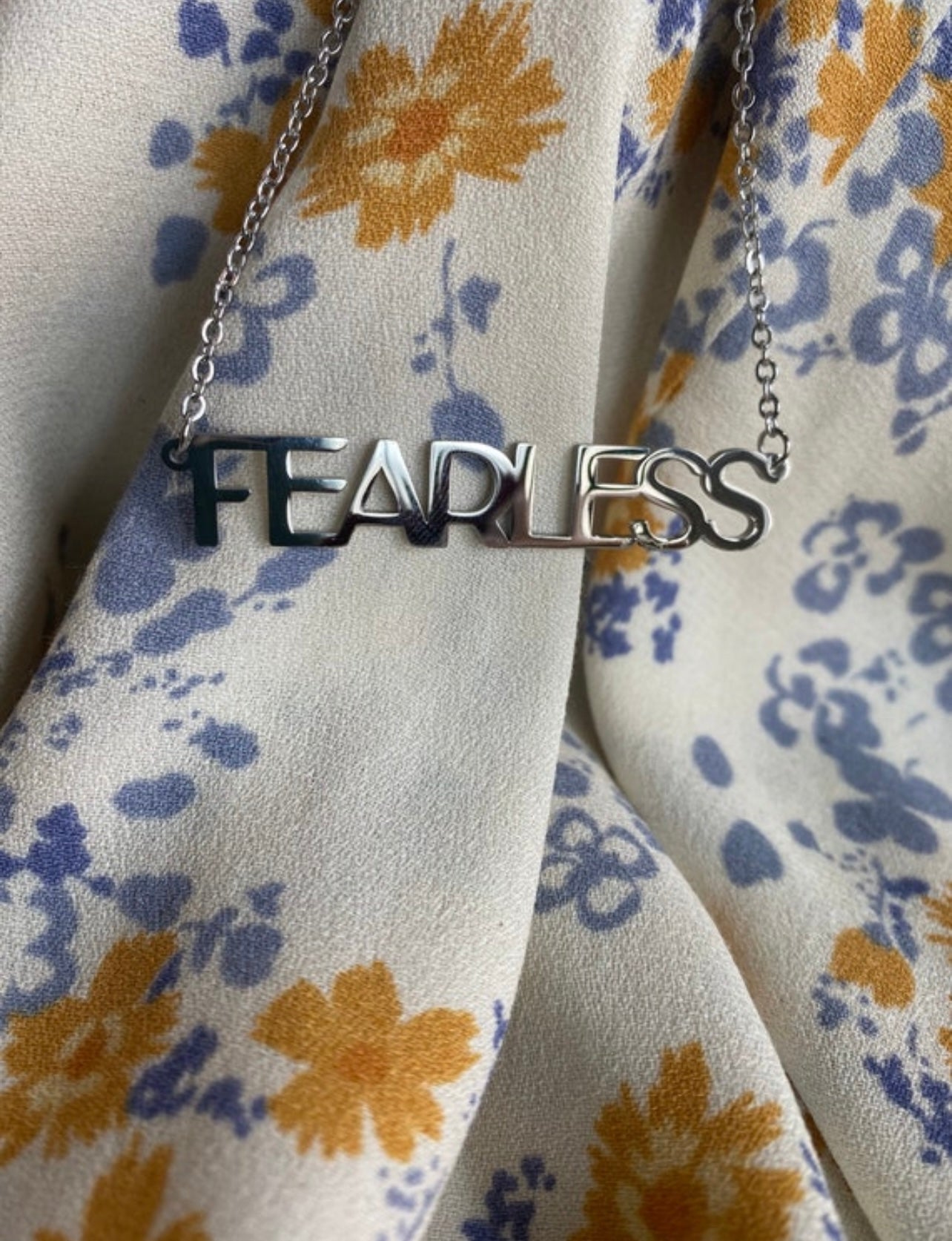 45 cm stainless steel fearless TV necklace